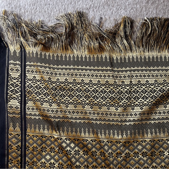 Cambodian handmade blanket/throw, vintage. - Picture 3 of 4
